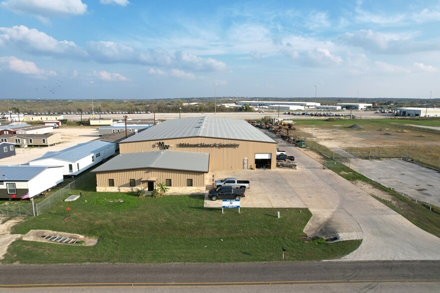 19940 I-37, Elmendorf, TX for sale - Building Photo - Image 2 of 10