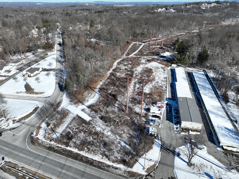 4 Macfarlane Rd, Wappingers Falls, NY for sale - Building Photo - Image 3 of 6