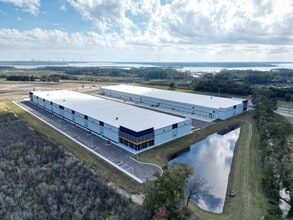 9250 Drummond Creek Dr, Jacksonville, FL for lease Interior Photo- Image 2 of 6