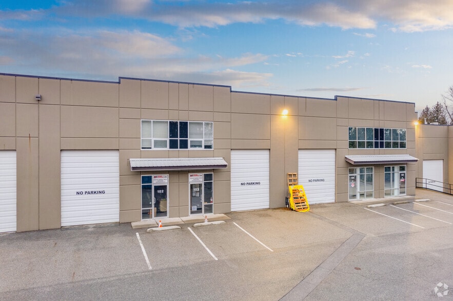 30590 Progressive Way, Abbotsford, BC à louer - Photo du bâtiment - Image 2 de 3