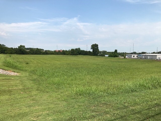 1701 N Main St, Shelbyville, TN à vendre Photo principale- Image 1 de 4