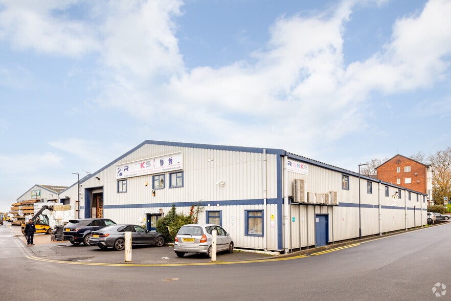 2A Neptune Rd, Harrow for lease - Primary Photo - Image 1 of 8