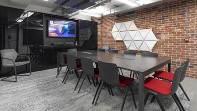 24-32 Stephenson Way, Londres à louer Photo intérieure- Image 2 de 2