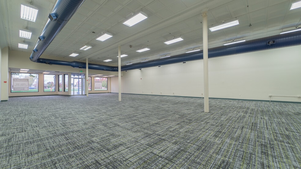 710 Franklin St, Michigan City, IN for sale - Interior Photo - Image 3 of 47