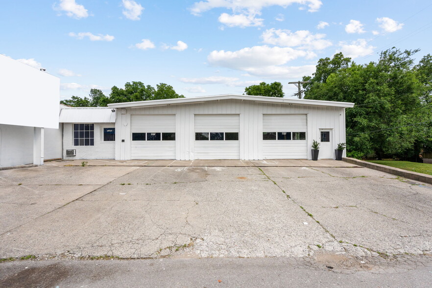 4106 Gallatin Pike, Nashville, TN à louer - Photo du b timent - Image 1 de 17