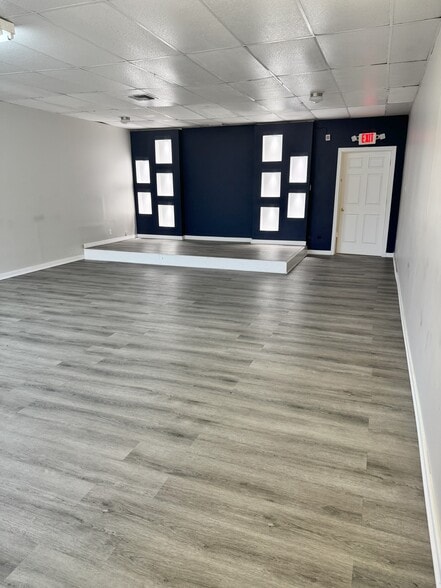 83-97 Main St, Indian Orchard, MA for lease - Interior Photo - Image 3 of 17