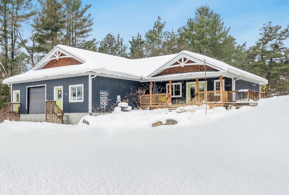 Commerce de détail dans Huntsville, ON à vendre Photo principale- Image 1 de 1