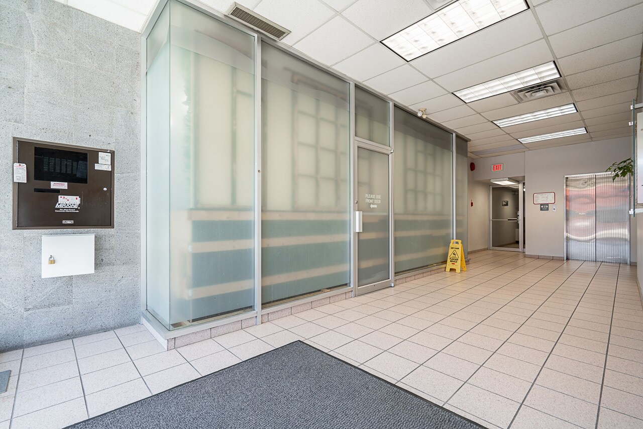 550 Sixth St, New Westminster, BC à vendre Hall d’entrée- Image 1 de 1