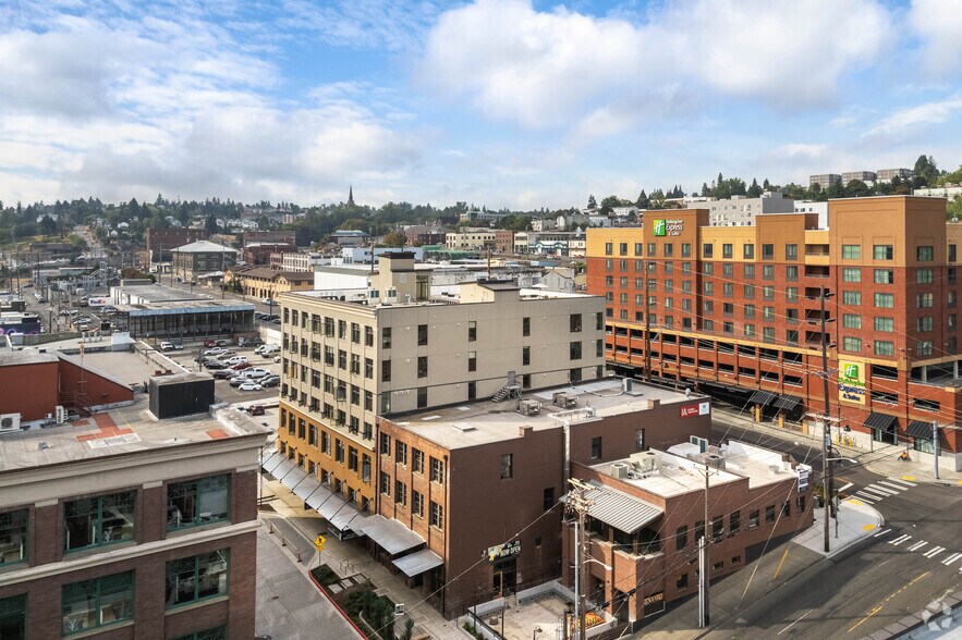 2122 Commerce St, Tacoma, WA à louer - Aérien - Image 2 de 8