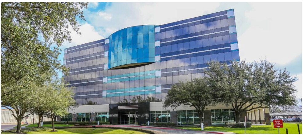 13333 Northwest Fwy, Houston, TX for lease - Building Photo - Image 1 of 7