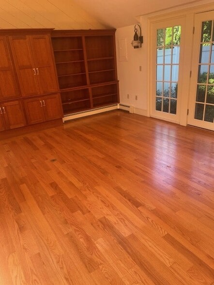 413 Route 6A, East Sandwich, MA for sale - Interior Photo - Image 3 of 6