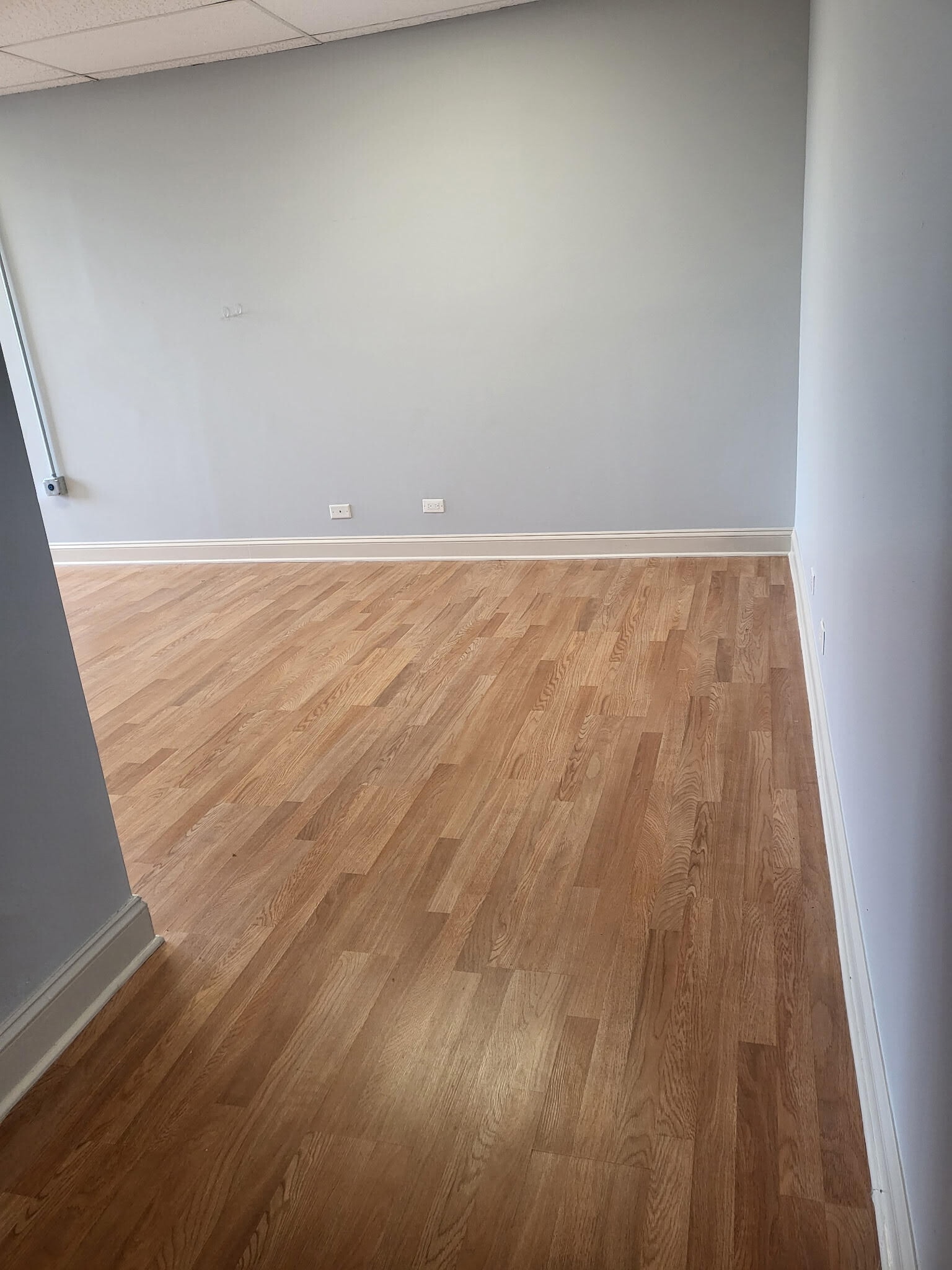 7300 N Cicero Ave, Lincolnwood, IL for sale Interior Photo- Image 1 of 3