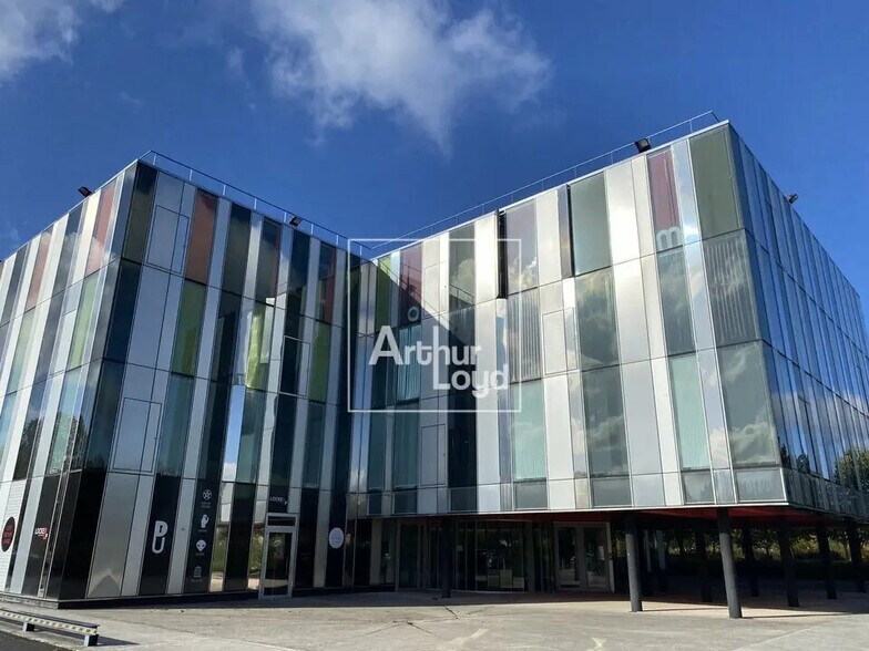 Bureau dans Lieusaint à louer - Photo du bâtiment - Image 3 de 7