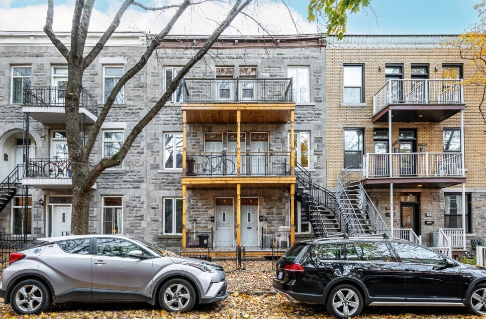 3556 Rue Dorion, Montréal, QC à vendre Photo principale- Image 1 de 1
