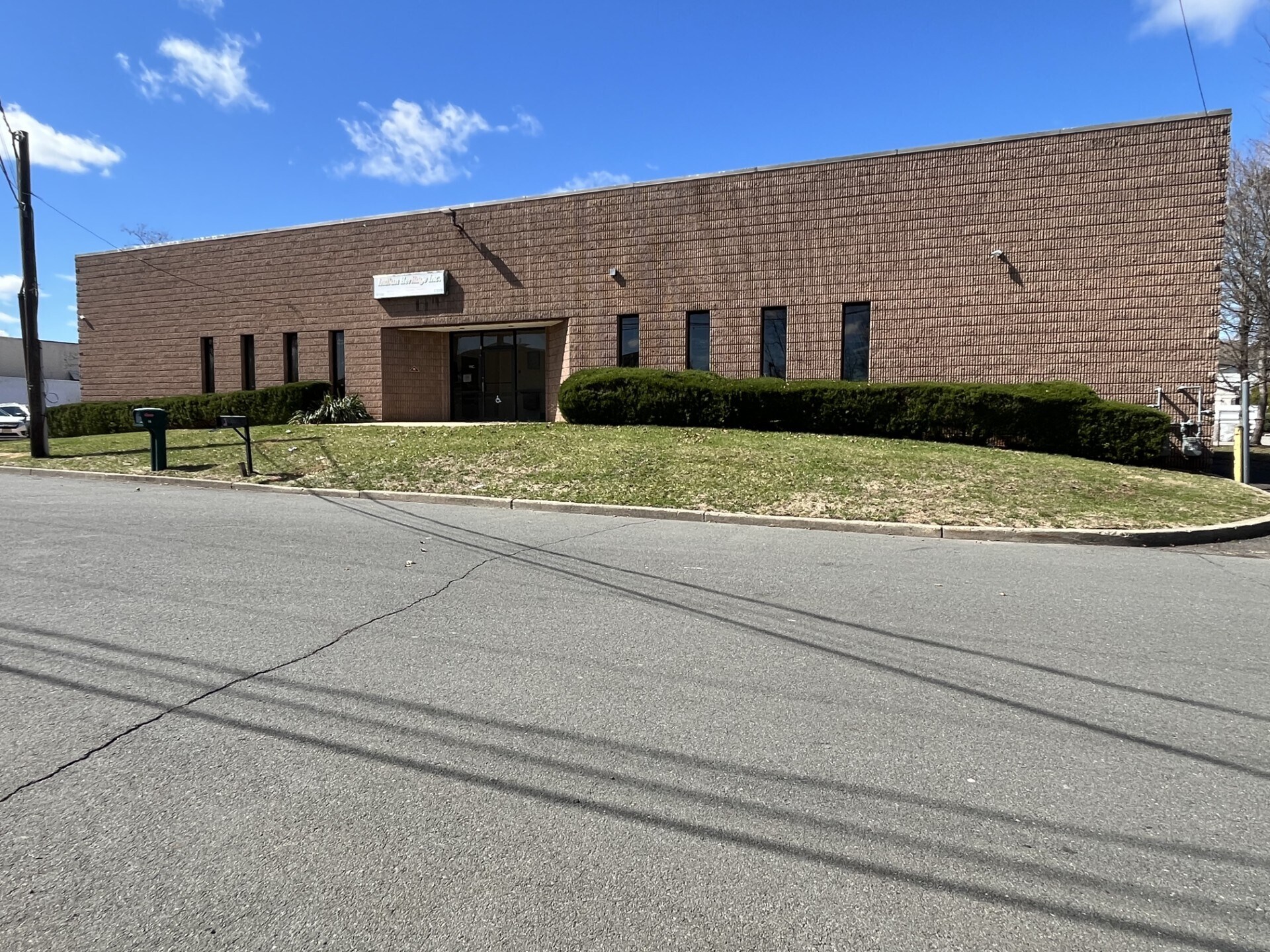 11 Jane Pl, Edison, NJ for lease Primary Photo- Image 1 of 5