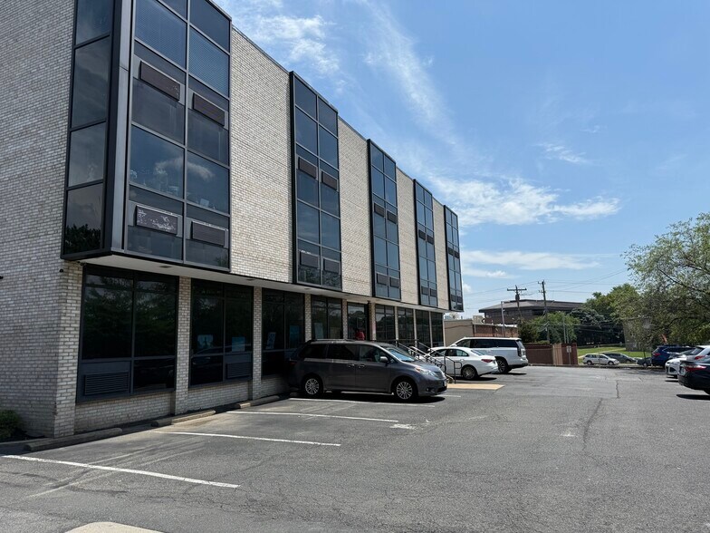 4810 Beauregard St, Alexandria, VA à vendre - Photo du bâtiment - Image 3 de 3