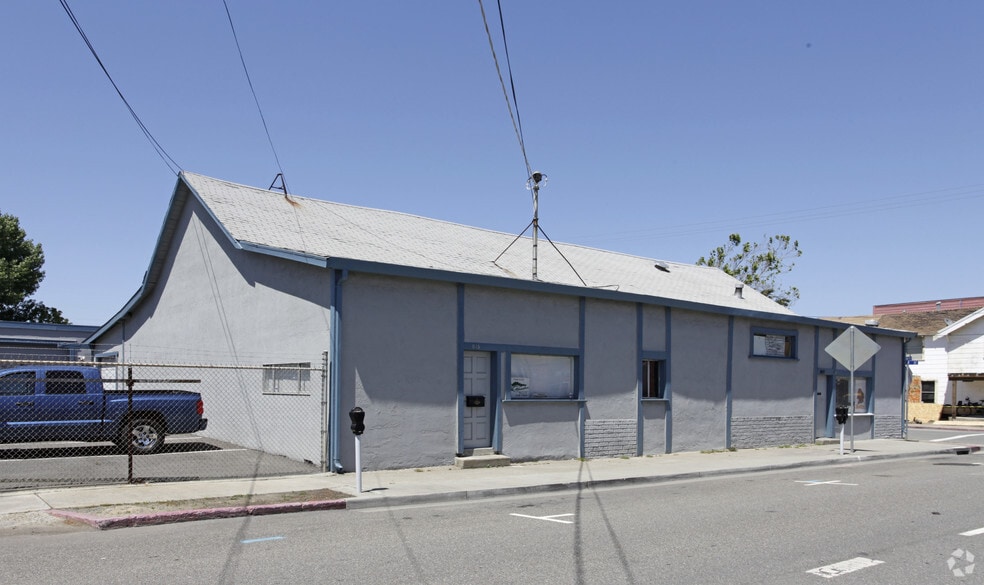 645-665 Marina Vista Ave, Martinez, CA for lease - Building Photo - Image 2 of 3