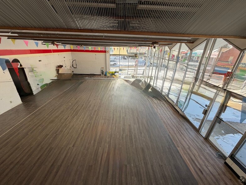 6300 Westfield Ave, Pennsauken, NJ for lease - Building Photo - Image 3 of 17