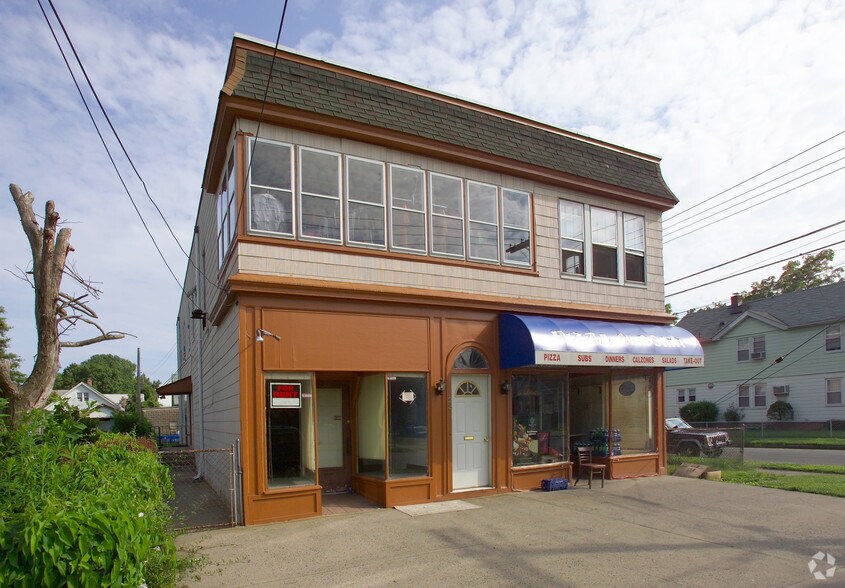 28 Brown St, West Haven, CT à vendre - Photo du bâtiment - Image 3 de 3