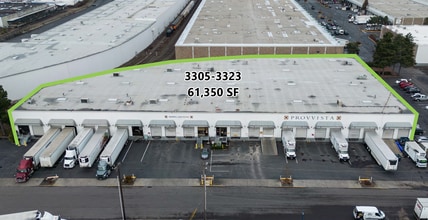 3571-3599 NW Yeon Ave, Portland, OR à louer Photo du bâtiment- Image 1 de 4