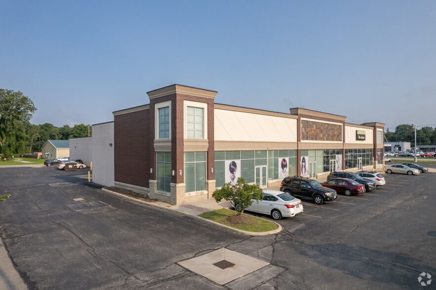 5549-5555 Monroe St, Sylvania, OH for lease - Building Photo - Image 2 of 5