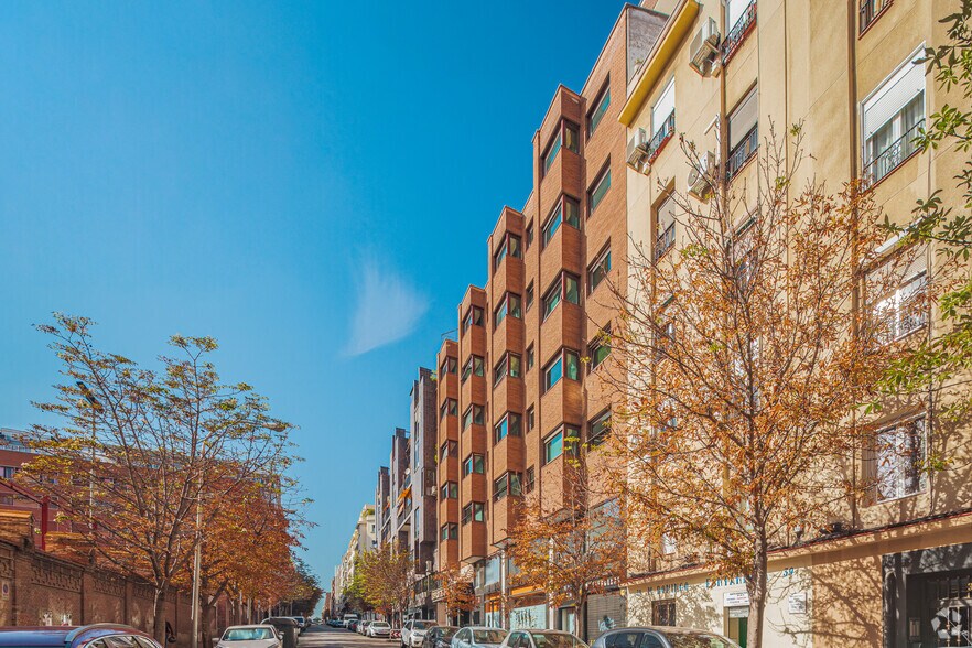 Calle Cristóbal Bordiú, 35, Madrid, Madrid à louer - Photo du bâtiment - Image 2 de 5