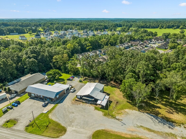 1861 Fairview Blvd, Fairview, TN for lease - Primary Photo - Image 1 of 16