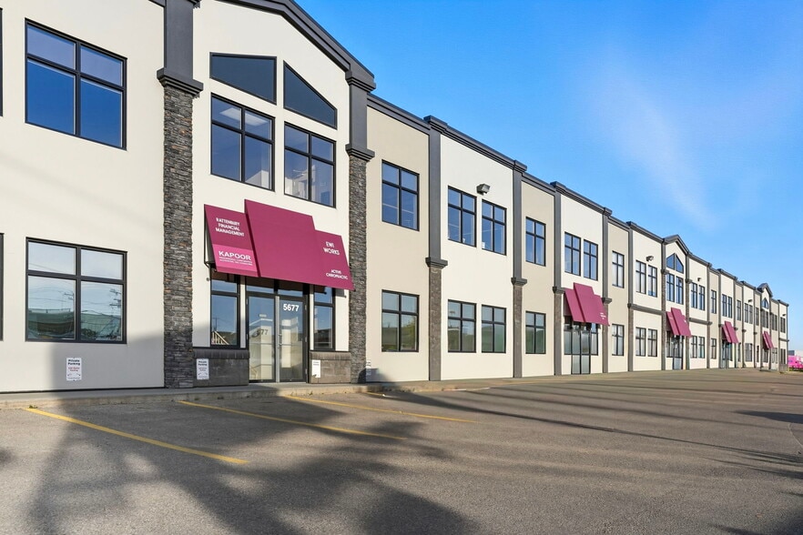 5657-5677 99 St NW, Edmonton, AB for sale - Building Photo - Image 2 of 31