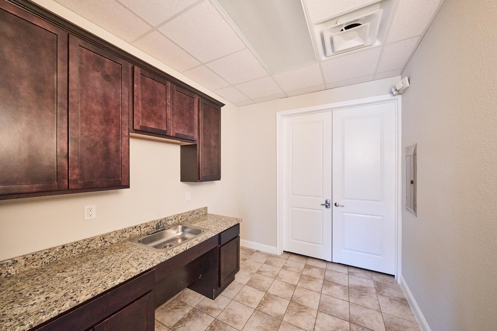 3900 S Stonebridge Dr, McKinney, TX à louer Photo intérieure- Image 1 de 9