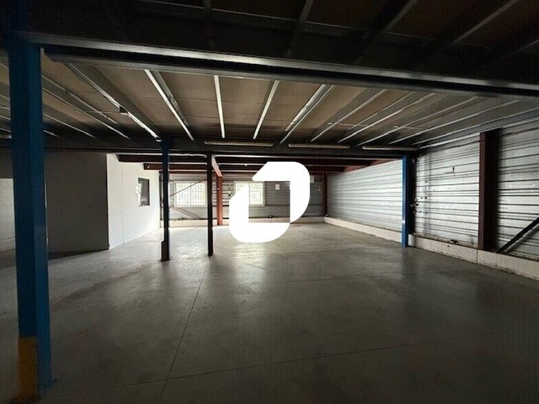 Flex dans BOISSY-L'AILLERIE à louer - Photo du bâtiment - Image 2 de 13