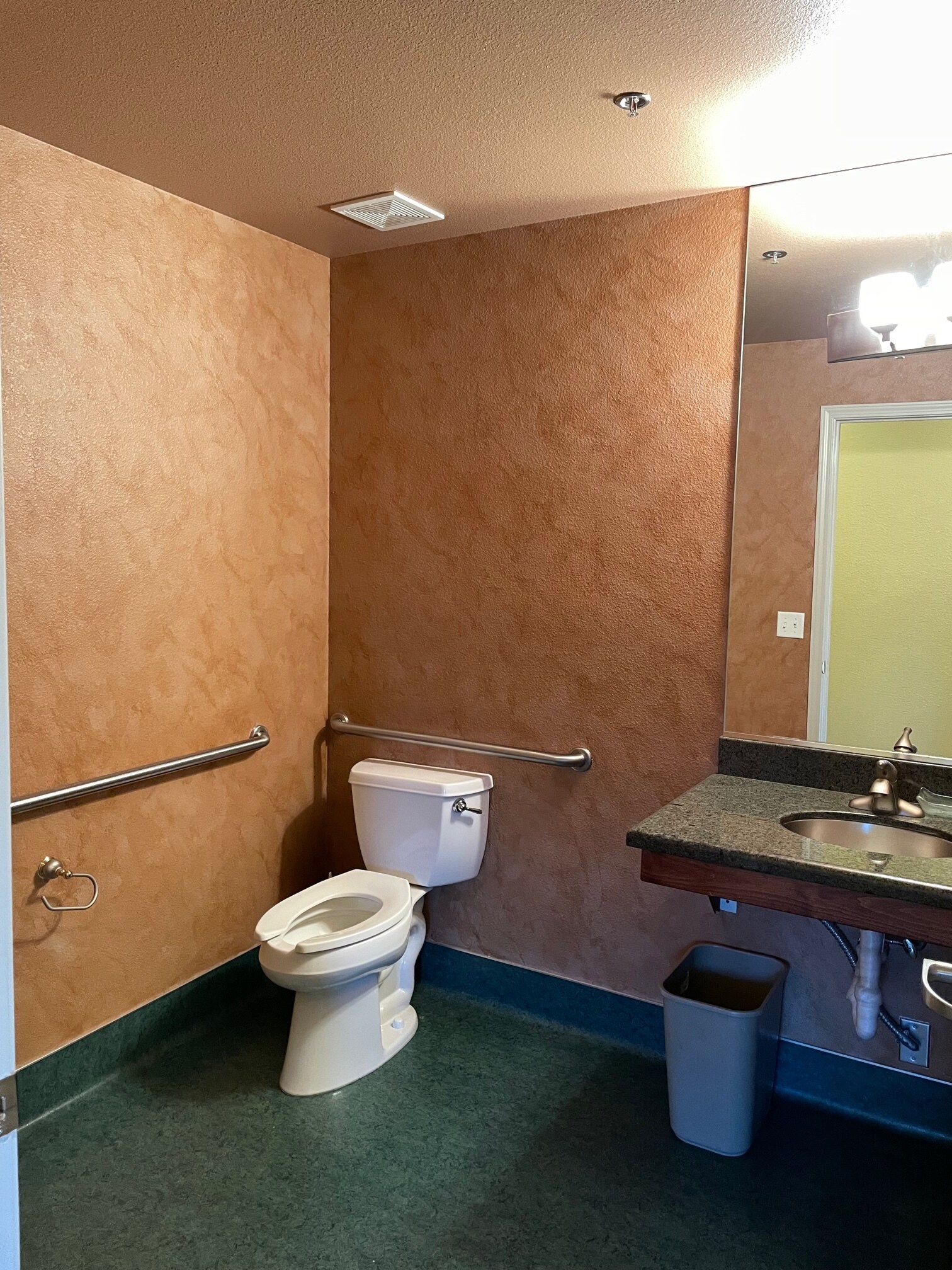 6127 Clark Rd, Paradise, CA for lease Interior Photo- Image 1 of 9