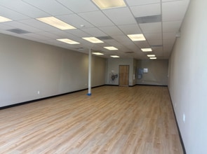 317 Lake Blvd, Redding, CA for lease Interior Photo- Image 2 of 5