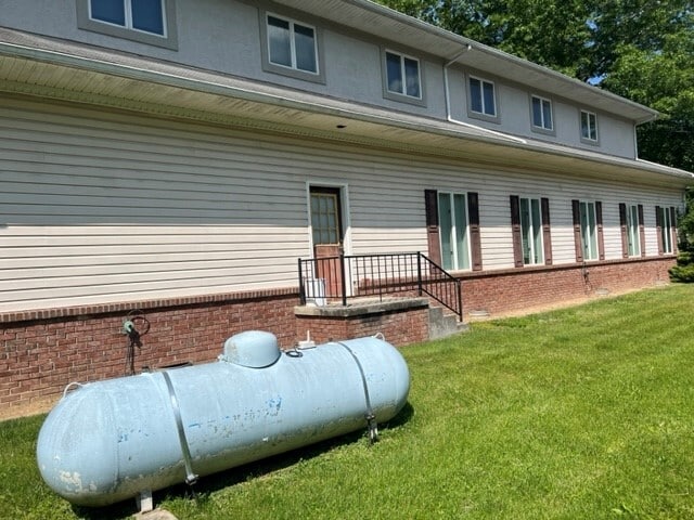 205 Alta Dr, Alderson, WV for sale - Building Photo - Image 2 of 13