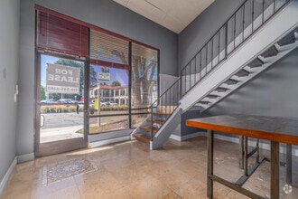 23291 Ventura Blvd, Woodland Hills, CA for lease Interior Photo- Image 2 of 12