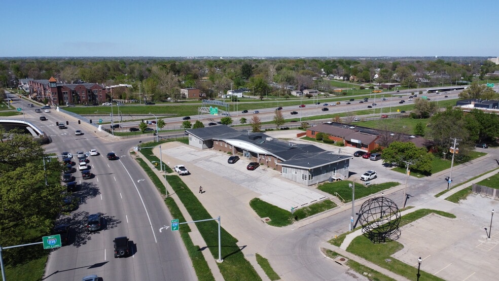 945 19th St, Des Moines, IA for sale - Building Photo - Image 1 of 11