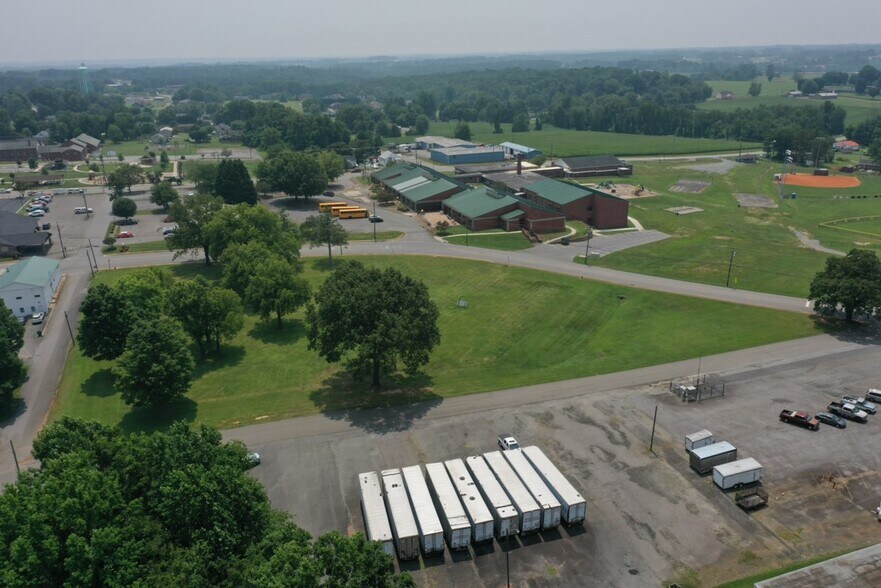 00 Woltz, Dobson, NC à vendre - Photo du bâtiment - Image 3 de 4