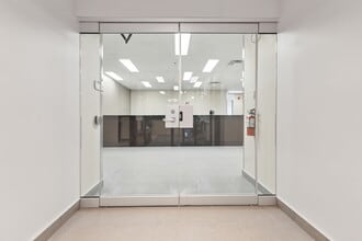 15 Rue Gamelin, Gatineau, QC for lease Interior Photo- Image 1 of 17