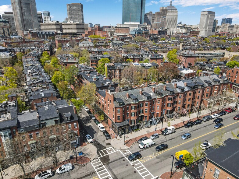627 Tremont St, Boston, MA à louer - Photo du bâtiment - Image 2 de 4