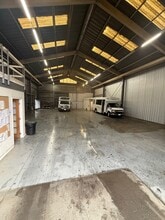 1071 Maxwell Dr, Santa Rosa, CA for lease Interior Photo- Image 2 of 7