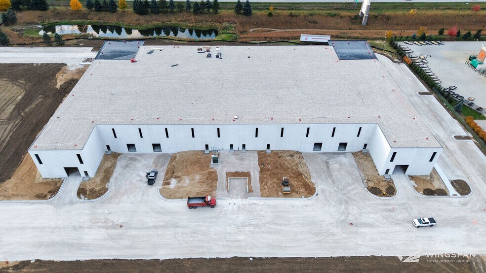 Wisconsin Veterans Memorial Hwy, Oconomowoc, WI for lease - Building Photo - Image 1 of 5