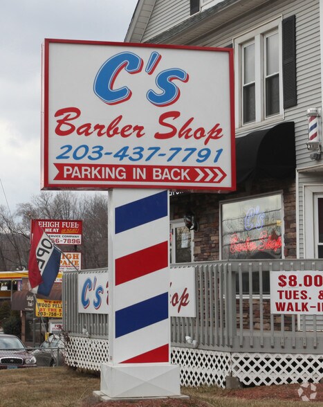 131 Homer St, Waterbury, CT à louer - Photo du bâtiment - Image 3 de 12