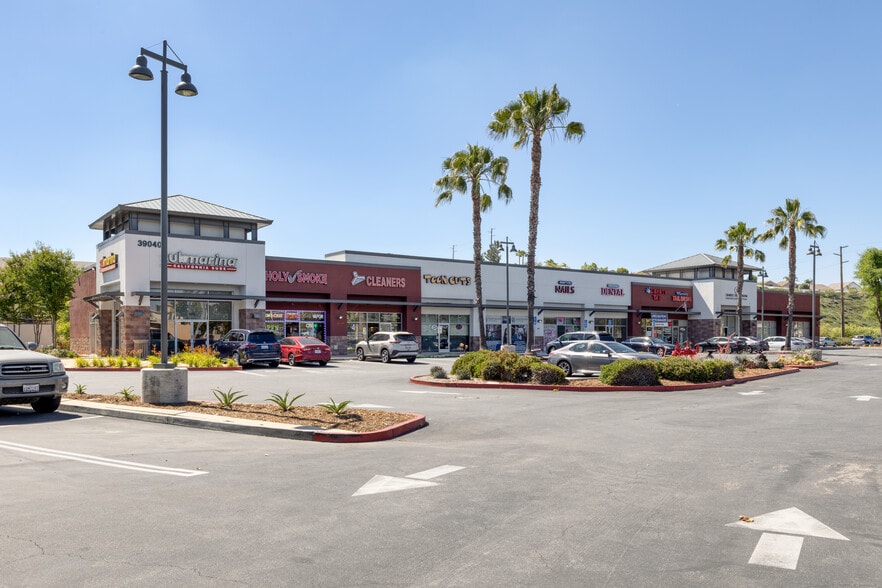 39022-39044 Sky Canyon Dr, Murrieta, CA for lease - Building Photo - Image 3 of 4