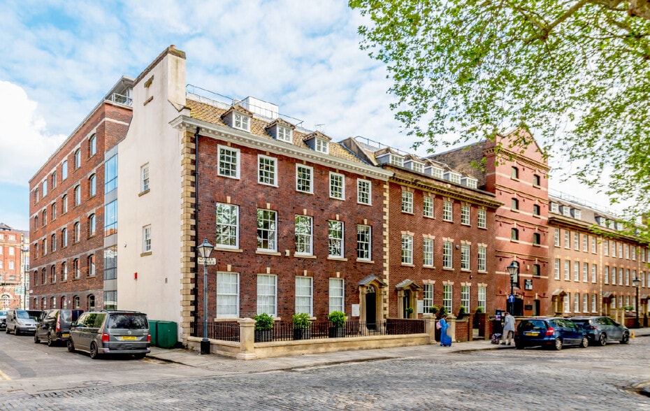10 Queen Sq, Bristol for lease - Building Photo - Image 1 of 4