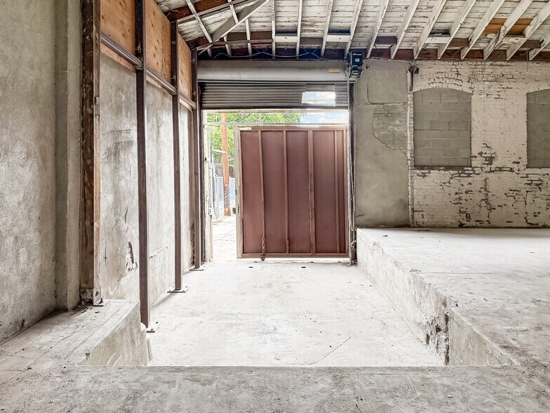 1314 James M Wood Blvd, Los Angeles, CA à louer - Photo du bâtiment - Image 3 de 15