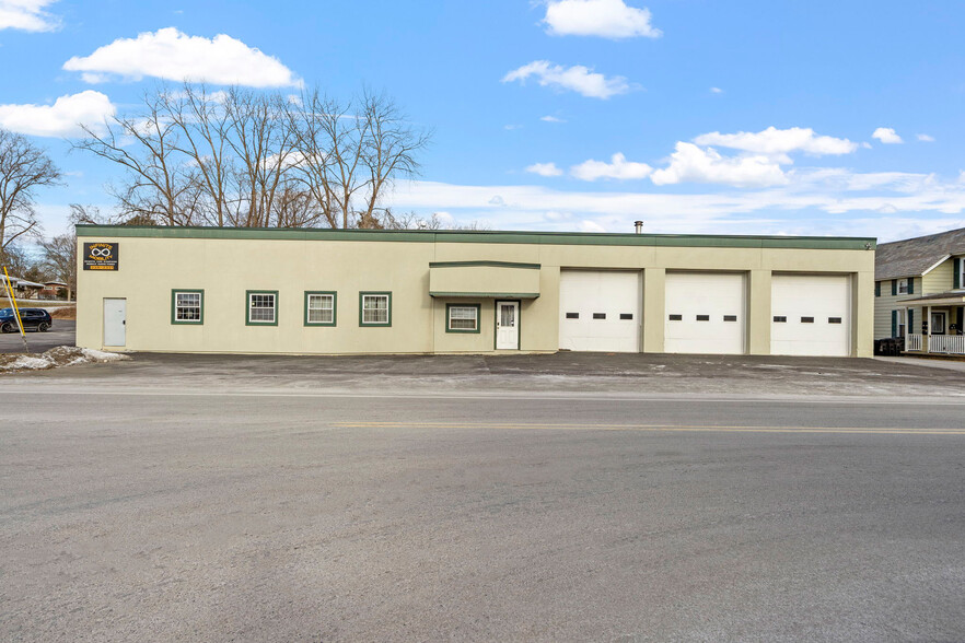 120 Dix Ave, Glens Falls, NY for lease - Building Photo - Image 1 of 7