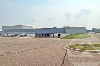 More details for 660 South Blvd E, Pontiac, MI - Industrial for Lease