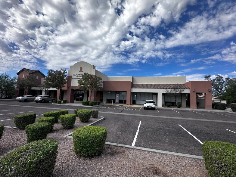11556 E University Dr, Apache Junction, AZ à vendre - Photo du bâtiment - Image 2 de 8