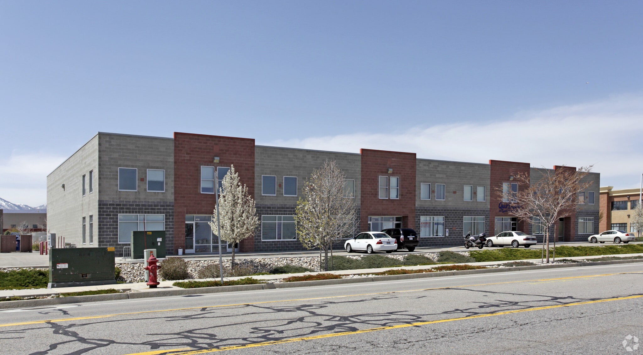 6784 S Airport Rd, West Jordan, UT à louer Photo principale- Image 1 de 6