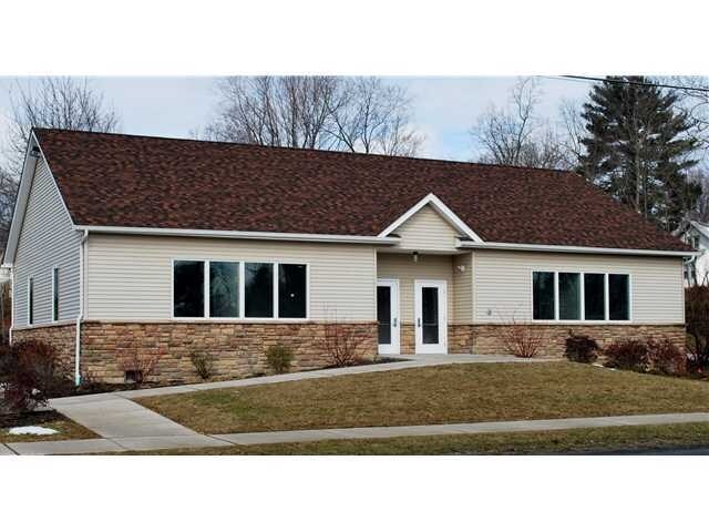 27 Carpenter Ave, Middletown, NY for lease Primary Photo- Image 1 of 15