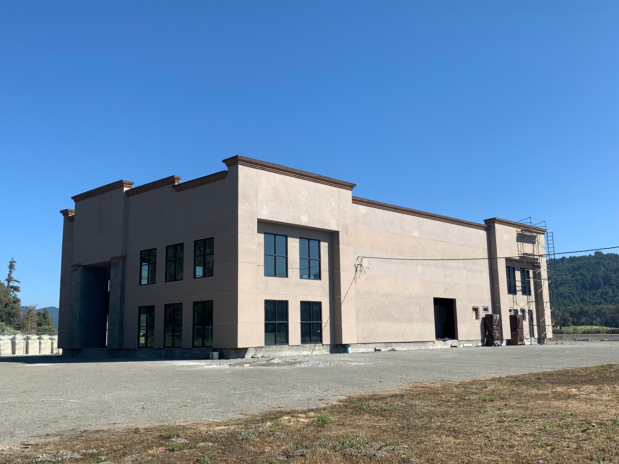 200 Northwestern Ave, Rio Dell, CA for sale Primary Photo- Image 1 of 16